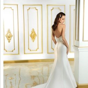 NWT Cosmobella Wedding gown/ dress.